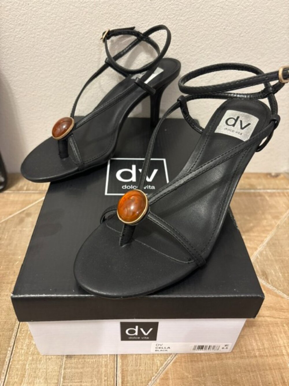 NEW DV by Dolce Vita Cella Strappy Sandals – Black